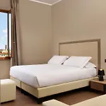 Essence Ξενοδοχείο 3*
