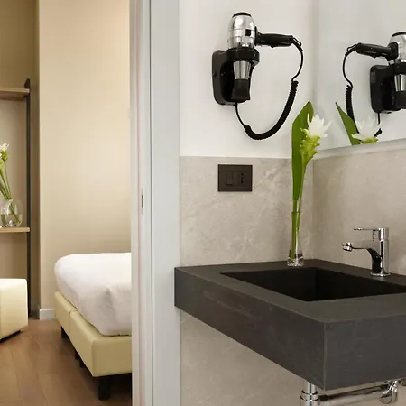 Essence Hotell 3*