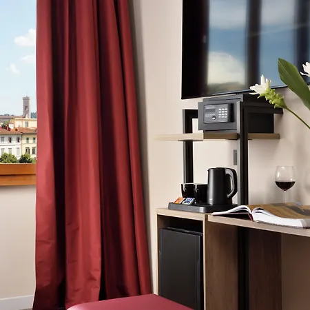 Essence Hotell 3*