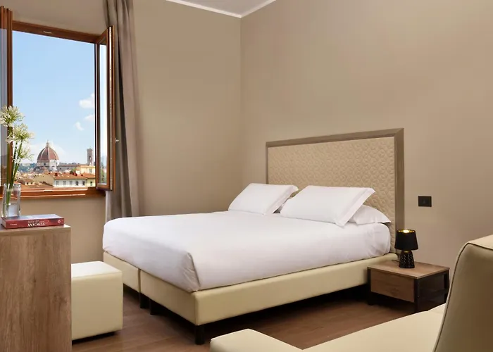 Essence Hotel 3*