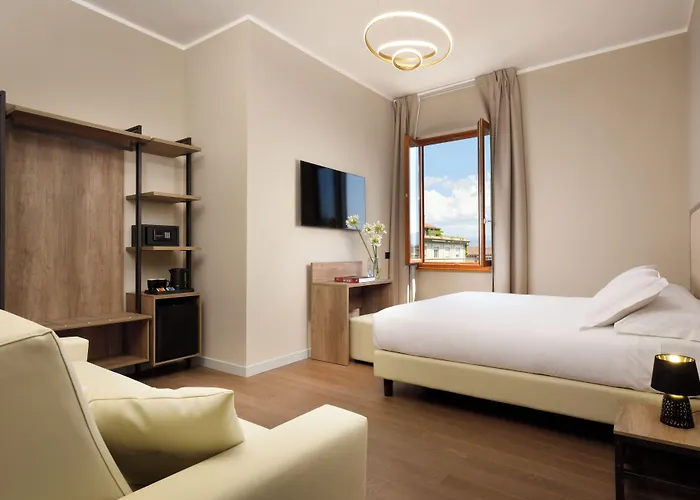 Essence Hotel 3*