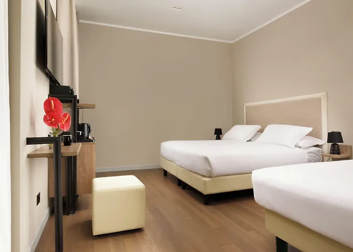 Essence Hotel 3*